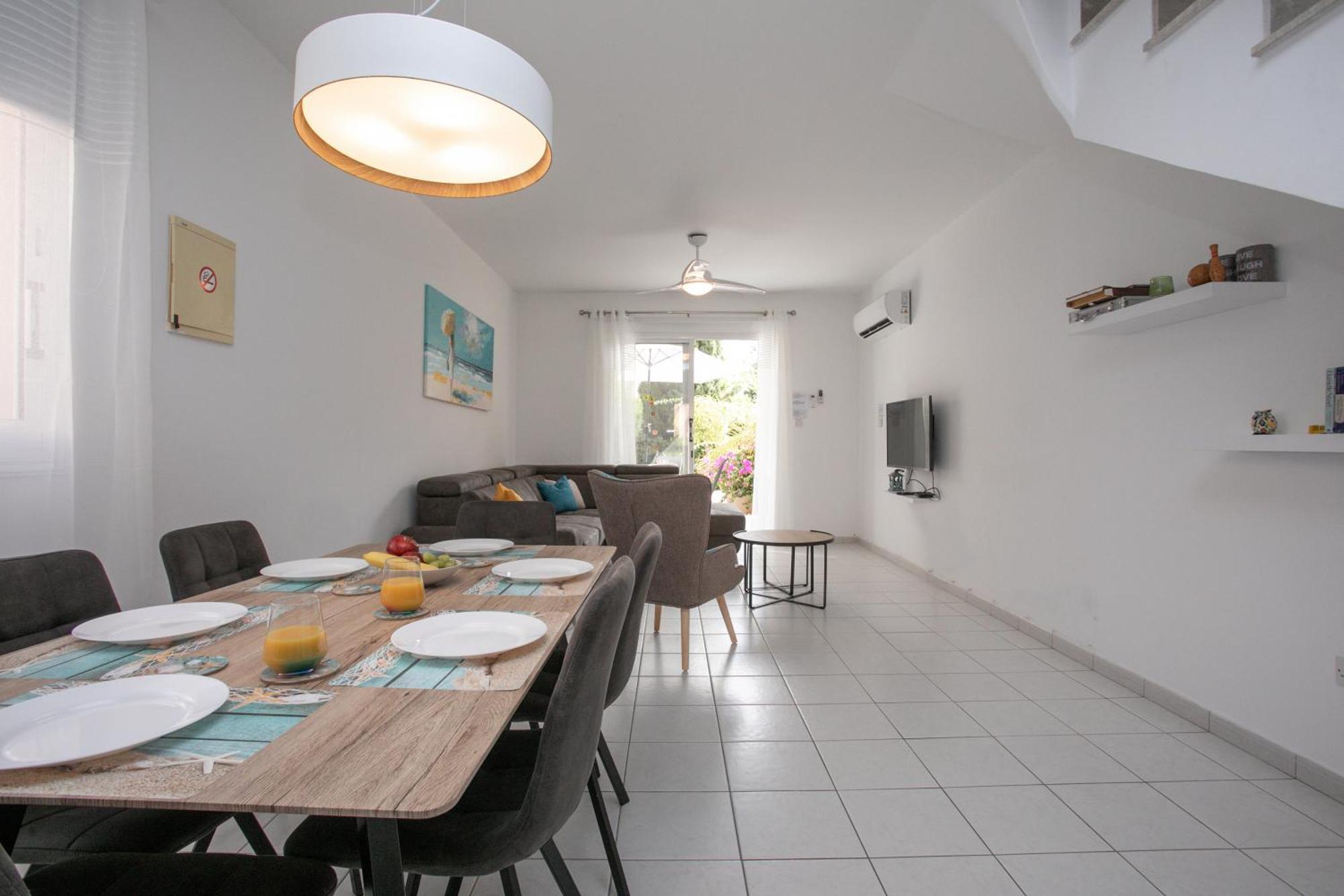 Casa Del Sol Townhouse In Iris Village Paphos מראה חיצוני תמונה